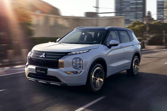 MITSUBISHI OUTLANDER 2.4 PHEV SIGNATURE S-AWC DHT